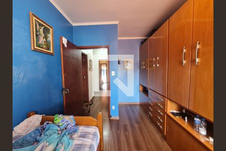 Casa à venda com 315m², 4 quartos e 4 vagas Casa à venda com 315m², 4 quartos e 4 vagasQuarto 2