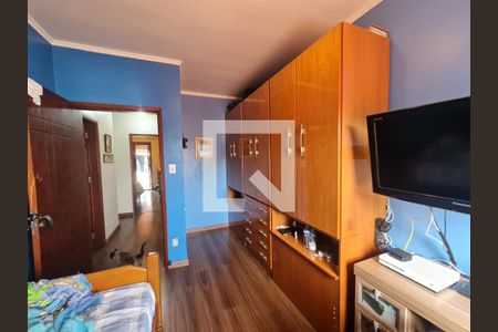 Casa à venda com 315m², 4 quartos e 4 vagas Casa à venda com 315m², 4 quartos e 4 vagasQuarto 2