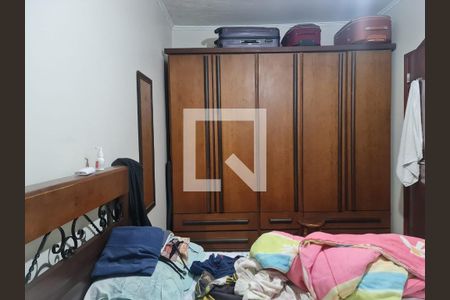 Casa à venda com 315m², 4 quartos e 4 vagas Casa à venda com 315m², 4 quartos e 4 vagasQuarto 3