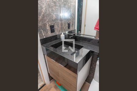 Apartamento à venda com 81m², 3 quartos e 1 vagaBanheiro social