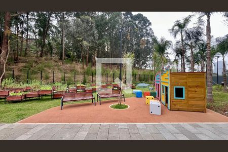Apartamento à venda com 186m², 4 quartos e 3 vagas Apartamento à venda com 186m², 4 quartos e 3 vagasÁrea Comum - Playground