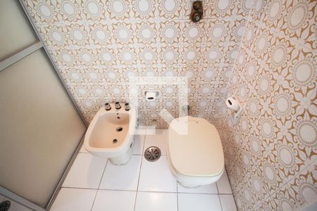 Apartamento à venda com 105m², 3 quartos e 1 vaga Apartamento à venda com 105m², 3 quartos e 1 vagaBanheiro da Suíte