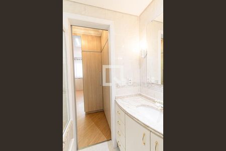 Apartamento para alugar com 62m², 2 quartos e 1 vaga Apartamento para alugar com 62m², 2 quartos e 1 vagaBanheiro da Suíte