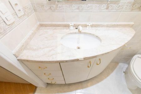 Apartamento para alugar com 62m², 2 quartos e 1 vaga Apartamento para alugar com 62m², 2 quartos e 1 vagaBanheiro da Suíte