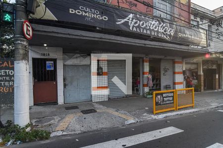 Apartamento para alugar com 80m², 2 quartos e sem vagaEntrada