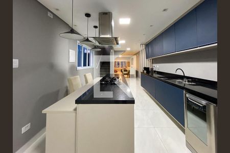 Casa para alugar com 120m², 3 quartos e 2 vagasCozinha