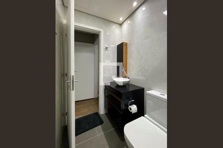 Casa para alugar com 120m², 3 quartos e 2 vagasBanheiro Social