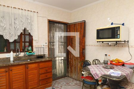 Casa para alugar com 120m², 3 quartos e 6 vagasCozinha