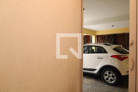 Casa para alugar com 120m², 3 quartos e 6 vagasBanheiro 3