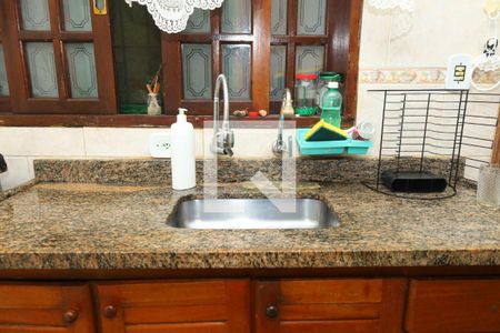 Casa para alugar com 120m², 3 quartos e 6 vagasCozinha