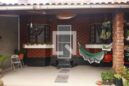 Casa para alugar com 120m², 3 quartos e 6 vagasQuintal