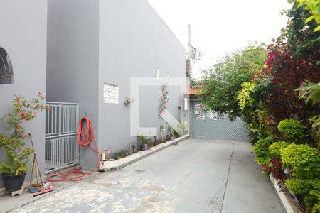 Casa para alugar com 120m², 3 quartos e 6 vagasQuintal e Garagem