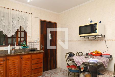 Casa para alugar com 120m², 3 quartos e 6 vagasCozinha