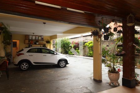 Casa para alugar com 120m², 3 quartos e 6 vagasQuintal