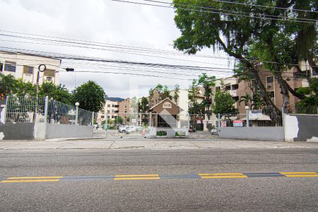 Apartamento para alugar com 52m², 2 quartos e 1 vagafachada