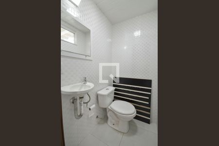 Casa à venda com 116m², 3 quartos e 1 vagaBanheiro da Suíte 2