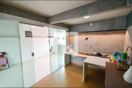 Casa à venda com 116m², 3 quartos e 1 vagaSuíte 2