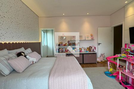 Casa de condomínio à venda com 453m², 3 quartos e 4 vagasSuíte 2