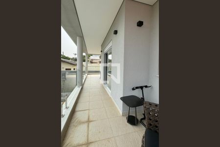 Casa de condomínio à venda com 453m², 3 quartos e 4 vagasvaranda da Suíte 3