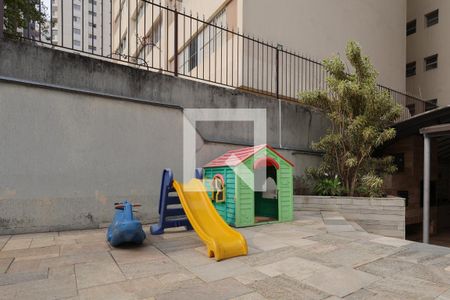 Apartamento à venda com 170m², 3 quartos e 3 vagasÁrea comum - Playground