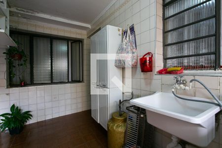 Casa à venda com 150m², 3 quartos e 1 vagaÁrea de Serviço