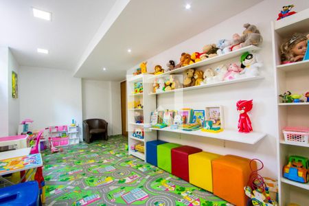 Apartamento à venda com 106m², 3 quartos e 2 vagas Apartamento à venda com 106m², 3 quartos e 2 vagasÁrea comum - Brinquedoteca