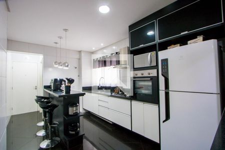 Apartamento à venda com 106m², 3 quartos e 2 vagas Apartamento à venda com 106m², 3 quartos e 2 vagasCozinha