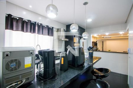 Apartamento à venda com 106m², 3 quartos e 2 vagas Apartamento à venda com 106m², 3 quartos e 2 vagasCozinha