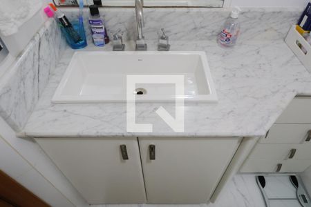 Apartamento à venda com 106m², 3 quartos e 2 vagas Apartamento à venda com 106m², 3 quartos e 2 vagasBanheiro da suíte 1