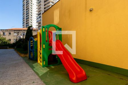 Apartamento à venda com 106m², 3 quartos e 2 vagas Apartamento à venda com 106m², 3 quartos e 2 vagasÁrea comum - Playground