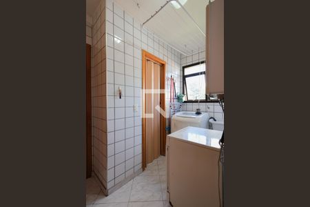 Apartamento à venda com 106m², 3 quartos e 2 vagas Apartamento à venda com 106m², 3 quartos e 2 vagasÁrea de serviço