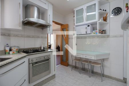 Apartamento à venda com 106m², 3 quartos e 2 vagas Apartamento à venda com 106m², 3 quartos e 2 vagasCozinha