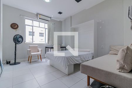 Sala/Quarto de kitnet/studio à venda com 1 quarto, 26m² em Leme, Rio de Janeiro