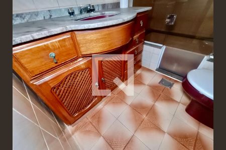 Apartamento para alugar com 96m², 2 quartos e sem vagaBanheiro social 