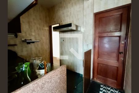 Apartamento para alugar com 96m², 2 quartos e sem vagaCozinha 