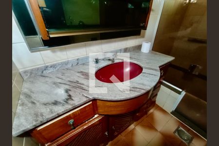 Apartamento para alugar com 96m², 2 quartos e sem vagaBanheiro social 