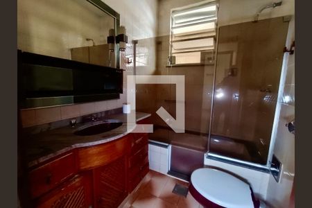 Apartamento para alugar com 96m², 2 quartos e sem vagaBanheiro social 