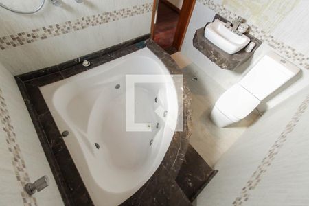 Casa para alugar com 400m², 3 quartos e 10 vagasBanheiro da Suíte