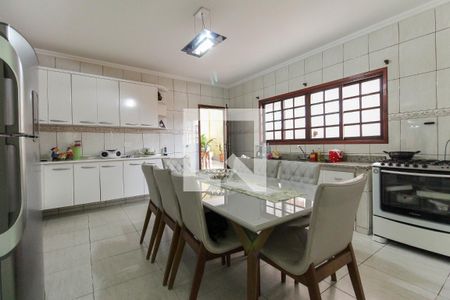 Casa para alugar com 400m², 3 quartos e 10 vagasCozinha