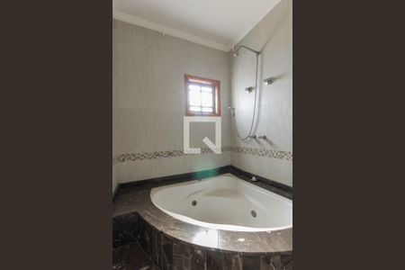 Casa para alugar com 400m², 3 quartos e 10 vagasBanheiro da Suíte