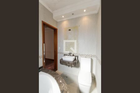 Casa para alugar com 400m², 3 quartos e 10 vagasBanheiro da Suíte