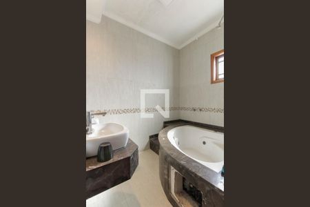 Casa para alugar com 400m², 3 quartos e 10 vagasBanheiro da Suíte