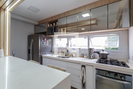Cozinha de apartamento à venda com 2 quartos, 61m² em Vila Uberabinha, São Paulo