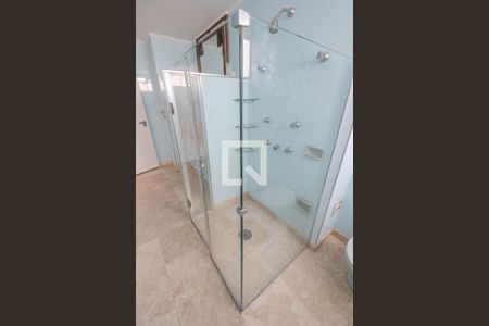 Apartamento à venda com 340m², 4 quartos e 3 vagasBanheiro da Suíte 1