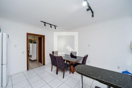 Casa à venda com 178m², 3 quartos e 2 vagas Casa à venda com 178m², 3 quartos e 2 vagasCozinha