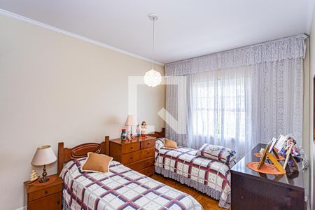 Casa à venda com 450m², 2 quartos e 4 vagasQuarto 2