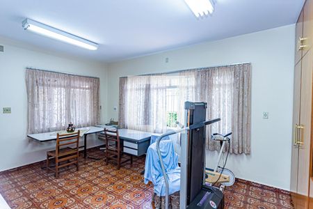 Casa à venda com 450m², 2 quartos e 4 vagasSala 2