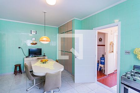 Casa à venda com 450m², 2 quartos e 4 vagasCozinha