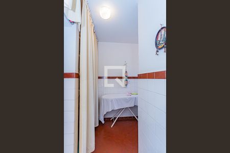 Casa à venda com 450m², 2 quartos e 4 vagasÁrea de serviço