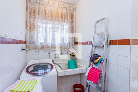 Casa à venda com 450m², 2 quartos e 4 vagasÁrea de serviço